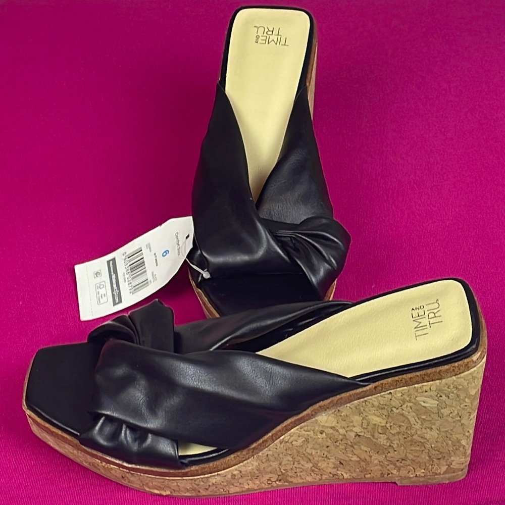 Time and Tru Black Cork Wedge Sandals 3” Heel Women’s Size 6